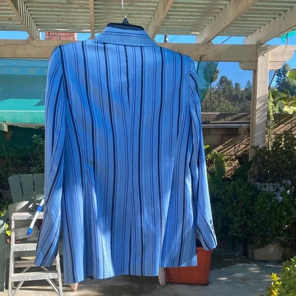 Vince Camuto Blue Striped Blazer - Picture 5 of 6